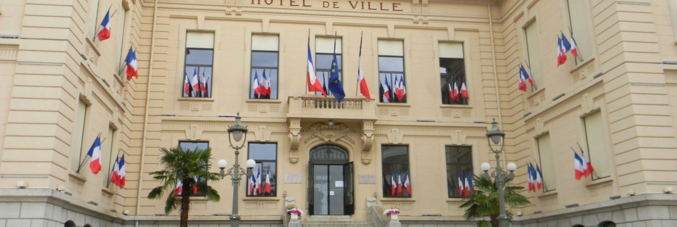 Kyriad Villefranche sur Saone Porte du Beaujolais -Rénové-, 索恩河畔自由城 — 照片 1