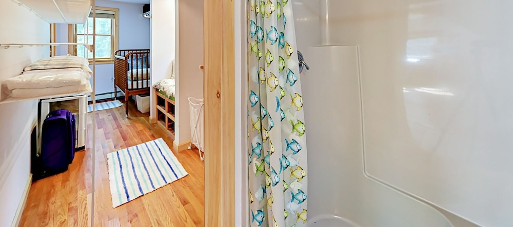 50 Sea Pine Road House 4 Bedrooms 3 Bathrooms Home, Уэллфлит — фото 1