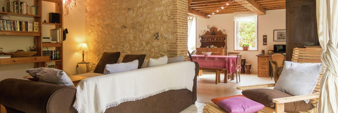 Detached villa with heated private swimming pool, jacuzzi and beautiful views, 圣内克桑 — 照片 1
