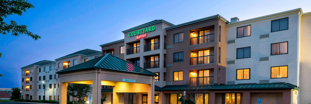 Courtyard By Marriott Cranbury South Brunswick, Крэнбери — фото 1