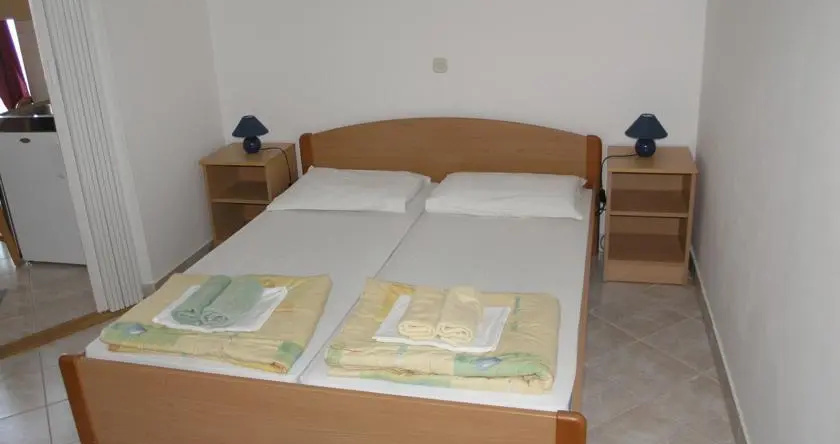Apartment Dalmatino, 斯雷热 — 照片 1