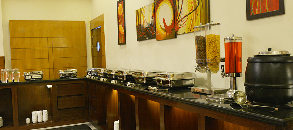 V One Hotel The competent Palace, 杜马 — 照片 1
