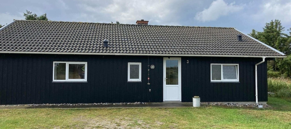 Quaint Holiday Homein Hjørring With Whirlpool, Hjorring — photo 1