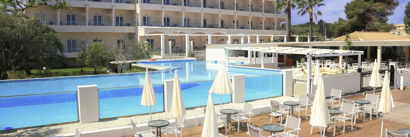 Cavomarina Beach-Adults Only, 卡沃斯 — 照片 1