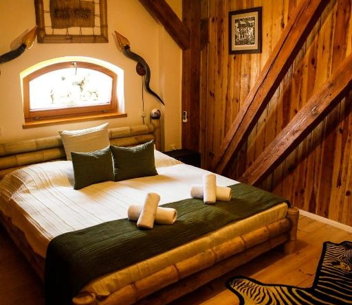 Hunor Hotel és Étterem, Vasarosnameny — photo 1