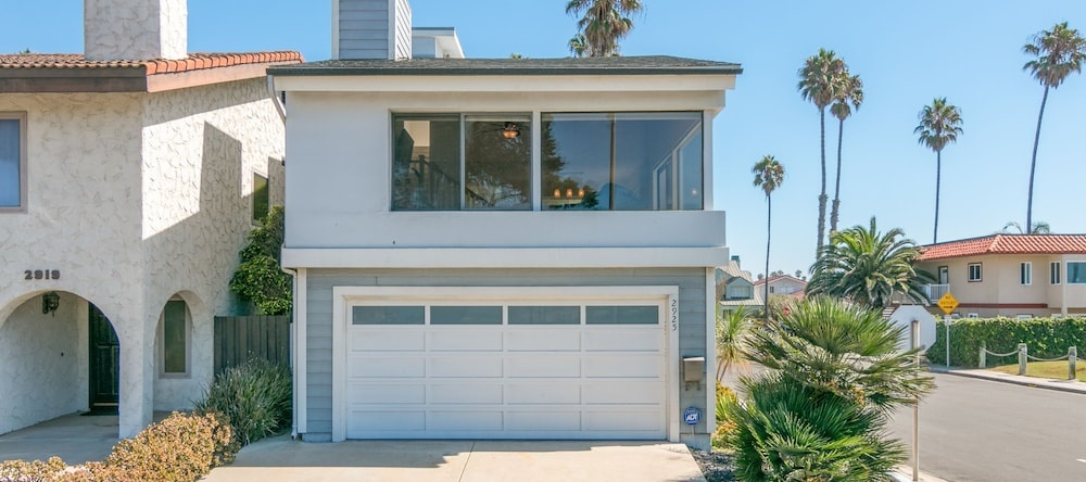 2925 Pierpont Blvd Home, 文图拉 — 照片 1