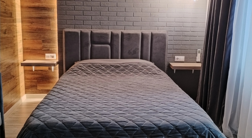 Odnokomnatnaya V Tsentre Goroda Flat, 乌斯季拉宾斯克 — 照片 1