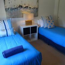 Sunrise Shores, Caves Beach — photo 4