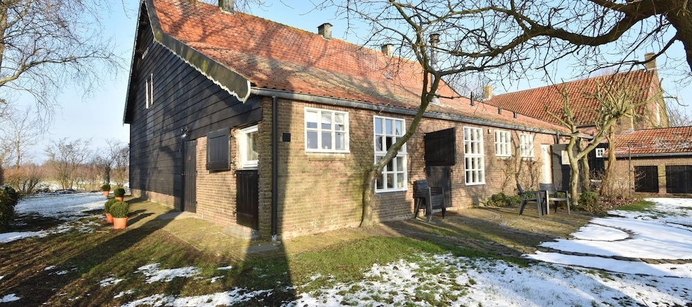 Beautiful Farmhouse in Veere with Open Fireplace, Veere — photo 1