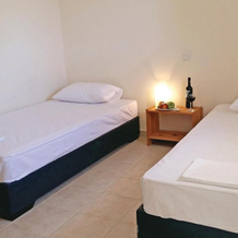 Amazing Home in Theologos with Hot Tub, WiFi & 6 Bedrooms, 洛克罗伊 — 照片 5