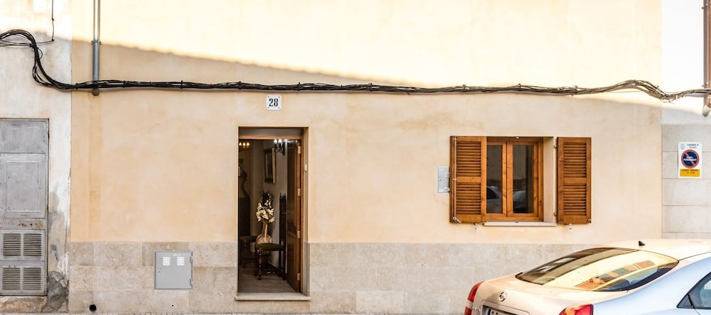 Bewitched Granny's House, Pollensa — photo 1