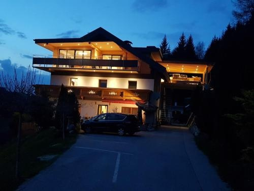 Haus Berghof, 格里斯-阿姆布伦纳 — 照片 1