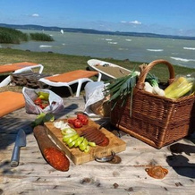 Beach Resident, Balatonszemes — photo 2