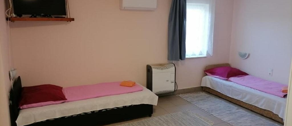 Cserke Gyöngye Apartman, Cserkeszolo — photo 1