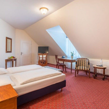 Schlosshotel Neckarbischofsheim, 内卡比绍夫斯海姆 — 照片 4