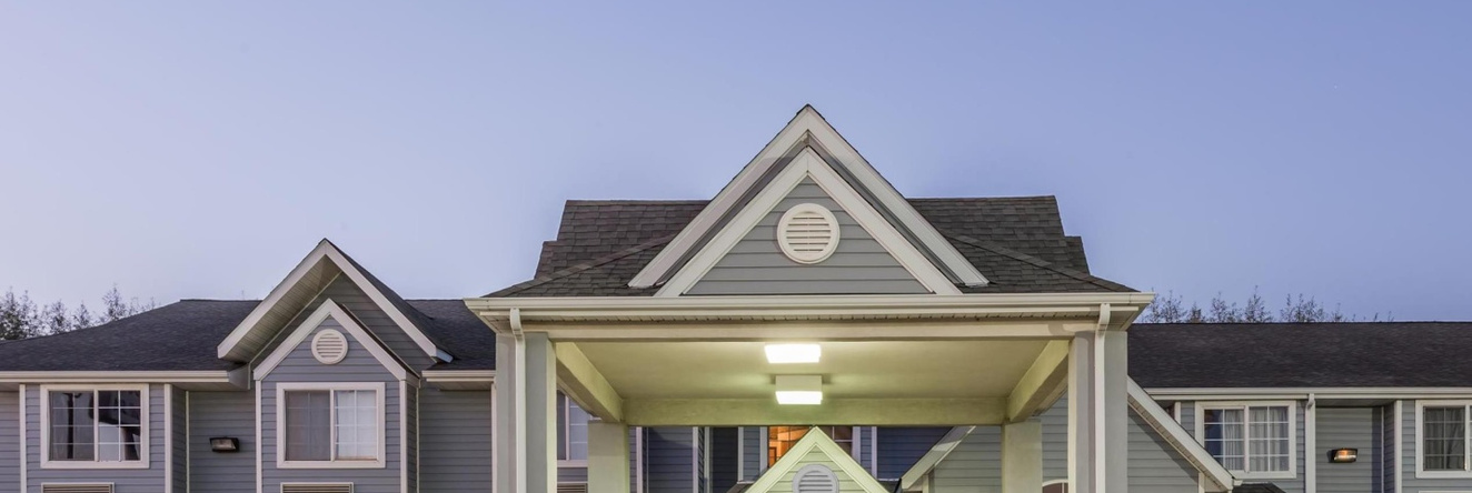 Boarders Inn And Suites Brush (Ex.microtel Inn By Wyndham Brush), Браш — фото 1