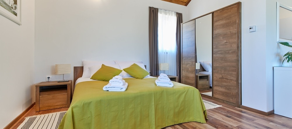 B&B Apartments Buric Plitvice Lakes, Селисте Дрезничко — фото 1