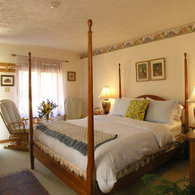 Swiss Woods Bed & Breakfast Inn, Intercourse — photo 4