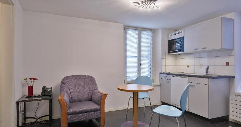 Aparthotel Hine Adon Fribourg City, 弗里堡 — 照片 1