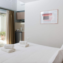 Stylish Studio Apartment - 8F House, Каламата — фото 5