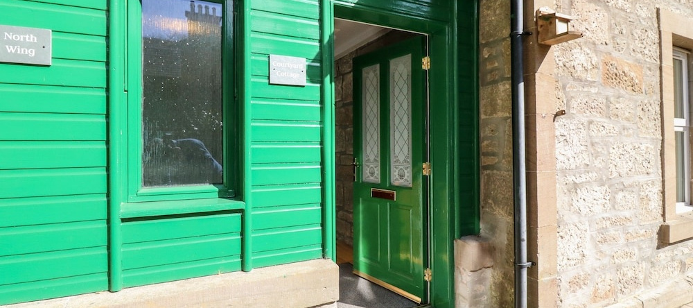 Courtyard Cottage, Форфар — фото 1
