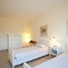 A beautiful new luxury villa close to Uzès., 弗洛 — 照片 2