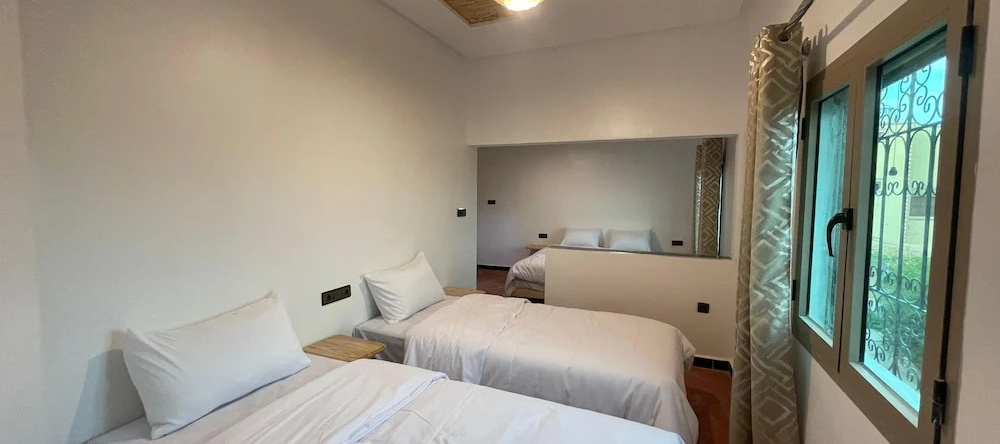 dar olive garden inn, 蒂齐 — 照片 1