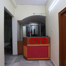 Hotel Awadh by OYO Rooms, 普拉塔普加尔 — 照片 2