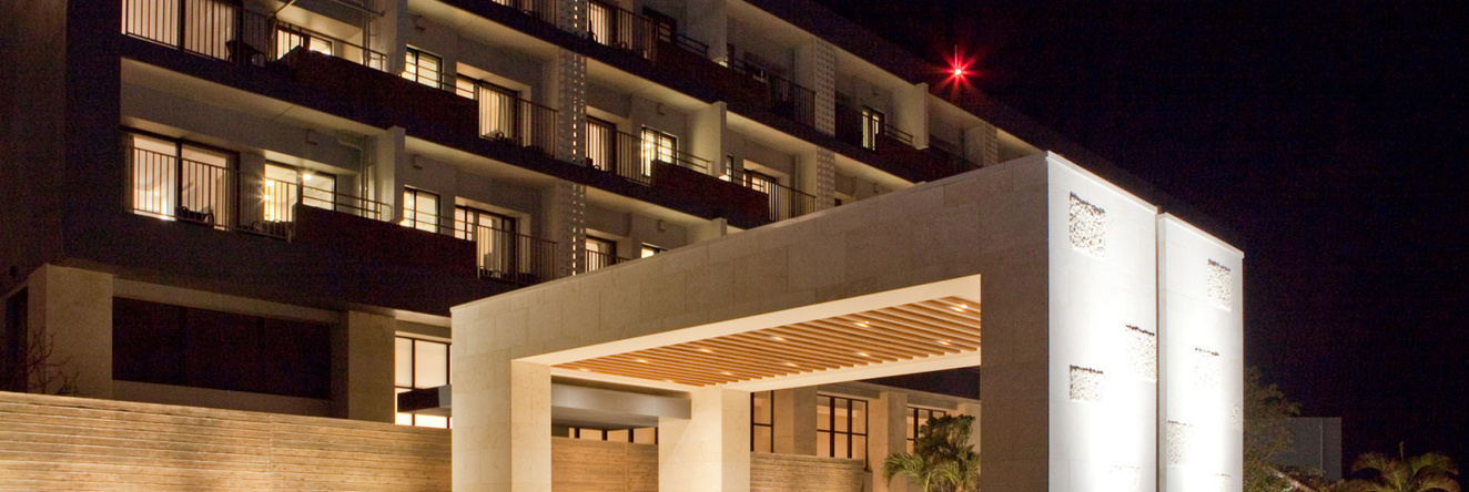 Ryukyu Onsen Senagajima Hotel, Томигусуку — фото 1
