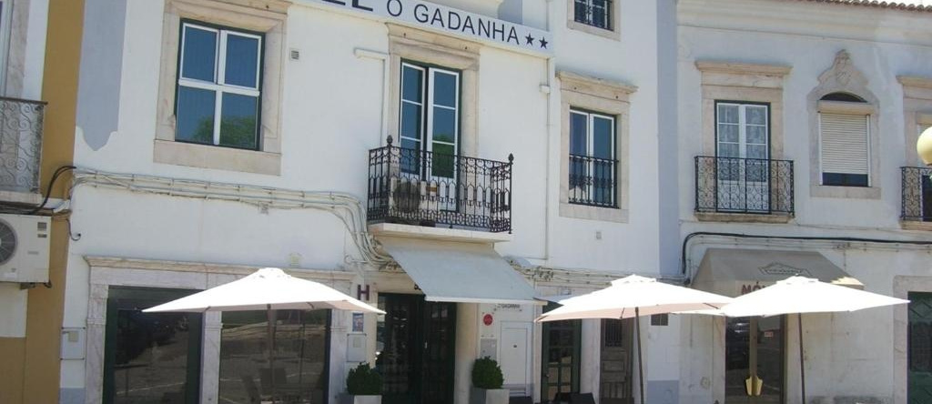 Hotel O Gadanha, 埃斯特雷莫什 — 照片 1