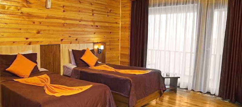 Legend Hotel Riva, 恰亚泽 — 照片 1