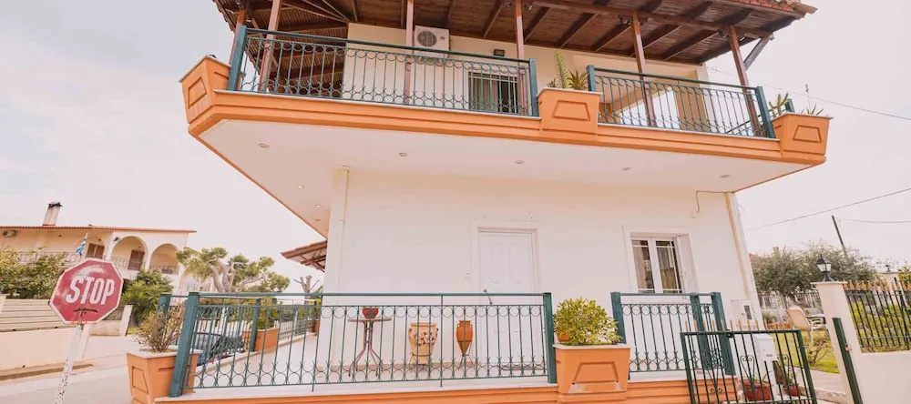 Olga's Garden House Douneika, Palouki — photo 1