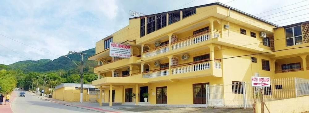 Hotel Imperador Caldas, 圣阿马鲁-达因佩拉特里斯 — 照片 1