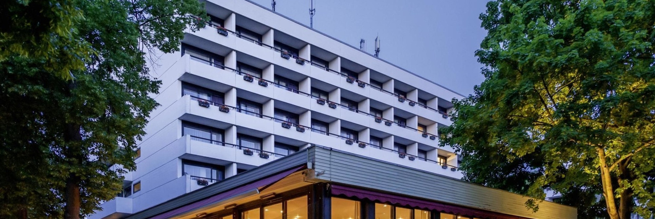 Dorint Parkhotel Bad Neuenahr, 巴特诺伊纳尔-阿尔韦勒 — 照片 1