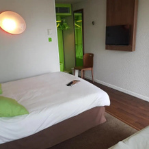 Pink Rainbow Hotel (TEST HOTEL), Issoire — photo 2