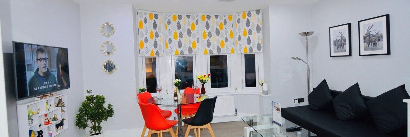 Classy, Central, Self Contained Flat by CozyNest, Reading — photo 1