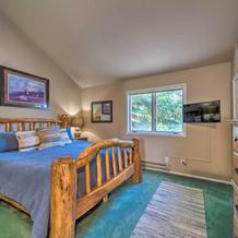 Cloudcroft Townhome w/ Deck - 1 Mi to Burro Ave!, 克劳德克罗夫特 — 照片 2