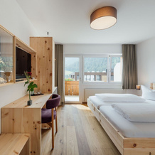 Hotel Kruezli, 策德伦 — 照片 5