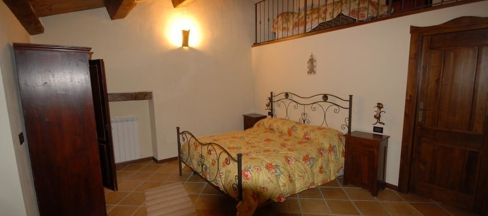Antico Borgo Di Vallignano, Лонгоне-Сабино — фото 1