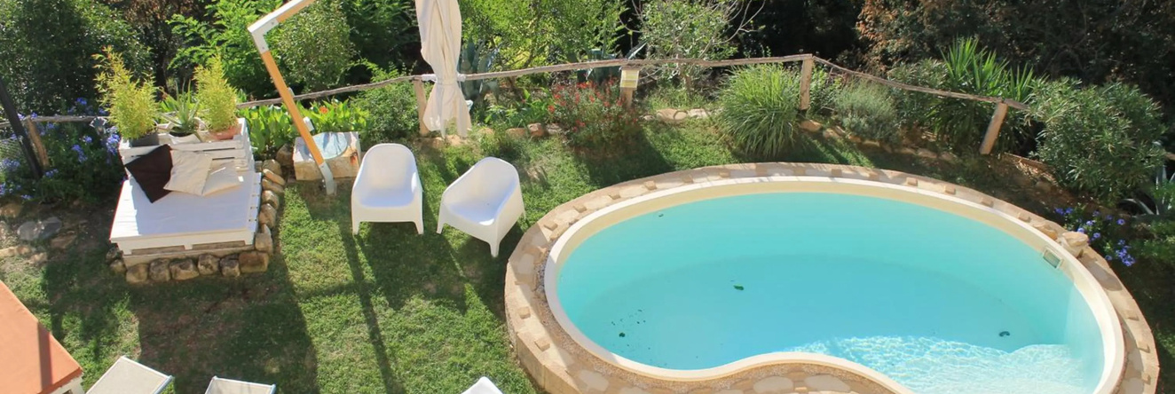 La Rupe del Falco, 蒙巴罗乔 — 照片 1