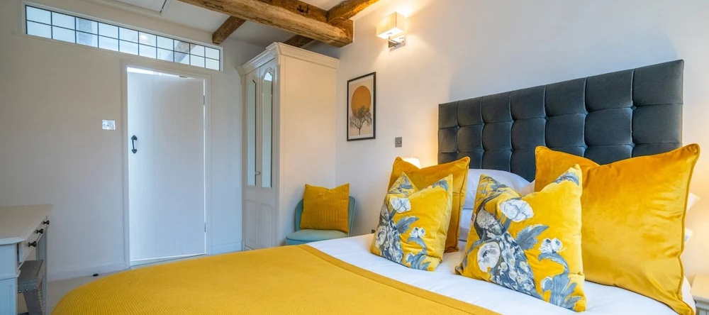 Stable Annex Bisham - Vibrant 1 Bed With Parking, Marlow — photo 1