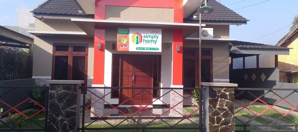 Homestay Purbalingga Tengah Kota by Simply Homy, 普尔巴灵加 — 照片 1