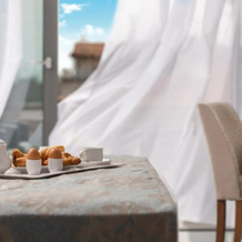 4 You Hotel, Метаморфоси — фото 3