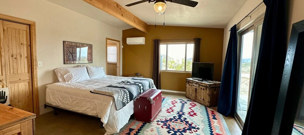 Spy Mountain Hideaway On 5 Acres W/ Hot Tub & Privacy! 1 Bedroom Home By Redawning, Ландерс — фото 1