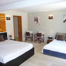Villa avec piscine chauffée, 勒卡斯特莱 — 照片 2