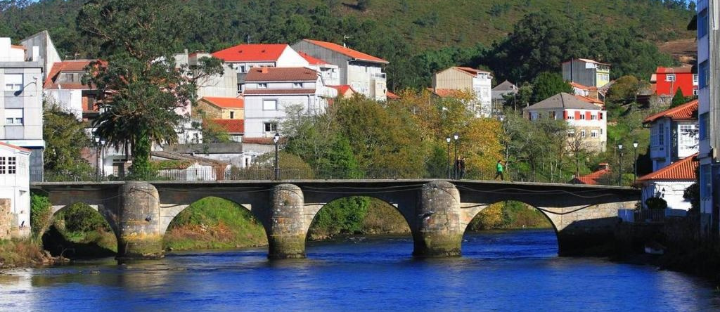 RO Apartamentos Pampin Ponte Do Porto, 卡马里尼亚斯 — 照片 1