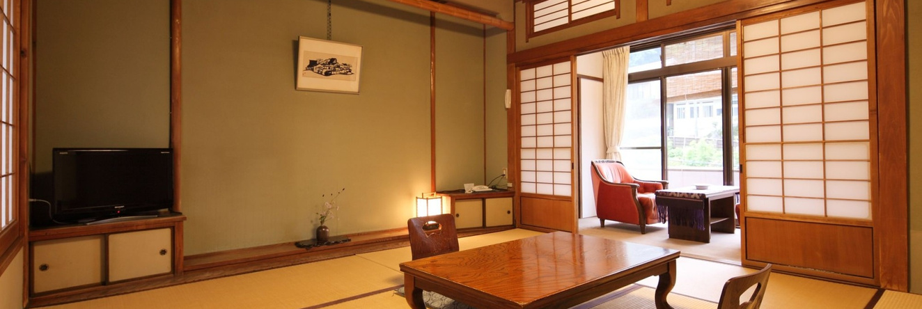 Shimizu Ryokan, 由布市 — 照片 1