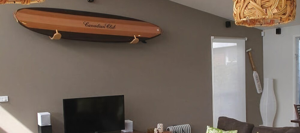 Surfside, Caves Beach — photo 1