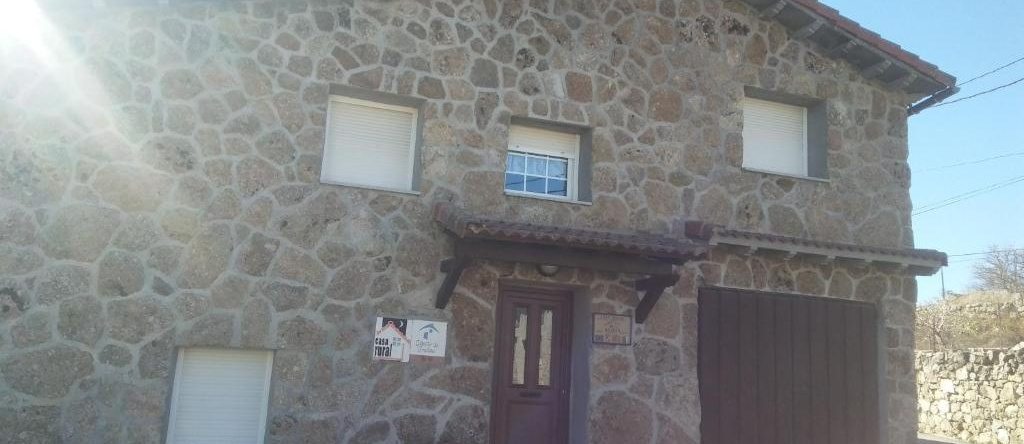 La Puente 9 de Gredos, Hoyos del Espino — photo 1