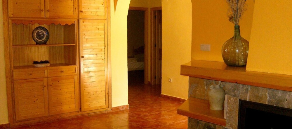 House With 3 Bedrooms In Yeste, With Wonderful Mountain View, Furnishe, Есте — фото 1